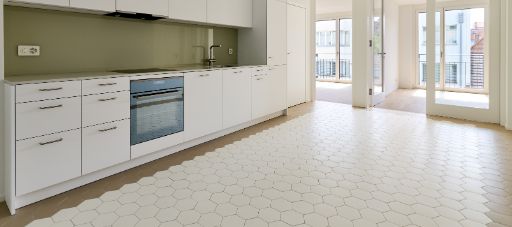 Ansicht der neuen Küche an der Liegenschaft Frobenstrasse im Gundeldingerquartier